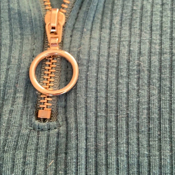 Ribbed High-Neck Tee - Picture 2 of 3